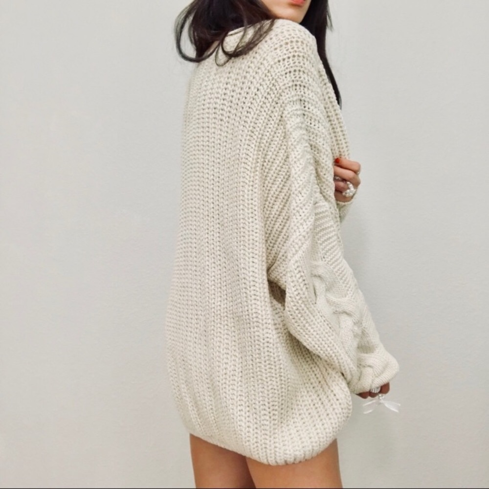 Brand new oversized sweater cardigan - Picture 5 of 8